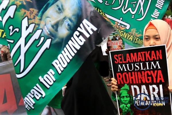 Demo Solidaritas Untuk Muslim Rohingya 4.jpg