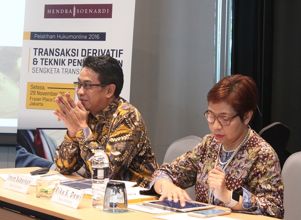 Rika Satriana Dewi (kanan). Foto: Hukumonline