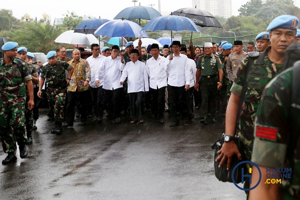 Presiden Jokowi Ikut Solat Jumat Bersama Masa 212 2.jpg
