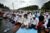 Presiden Jokowi Ikut Solat Jumat Bersama Masa 212 7.jpg