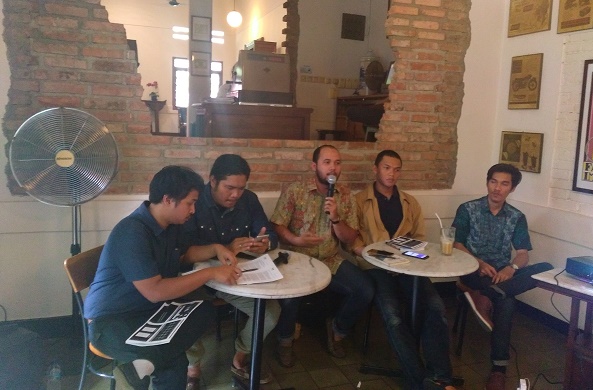 Diskusi â€˜Kaleidoskop Penegakan Hukum Indonesia 2016: Menuju ke Arah Penegakan Hukum yang Idealâ€™. Foto: M25