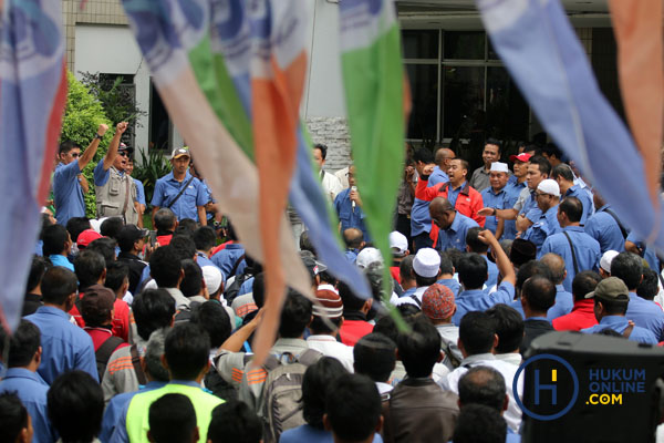 Pekerja sedang melakukan aksi di Jakarta. Foto: RES 