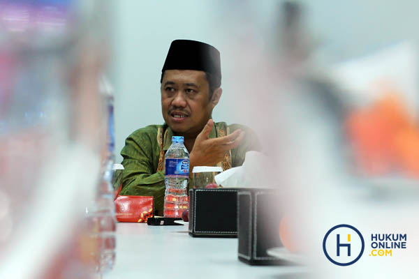 Komisioner KY Bidang Rekrutmen Hakim Aidul Fitriciada Azhari. Foto: RES