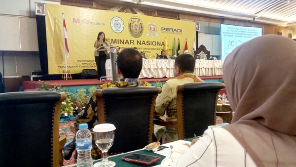 Seminar yang membahas peran notaris dalam perjanjian kawin pasca putusan MK, di Jakarta, Kamis (21/4). Foto: EDWIN