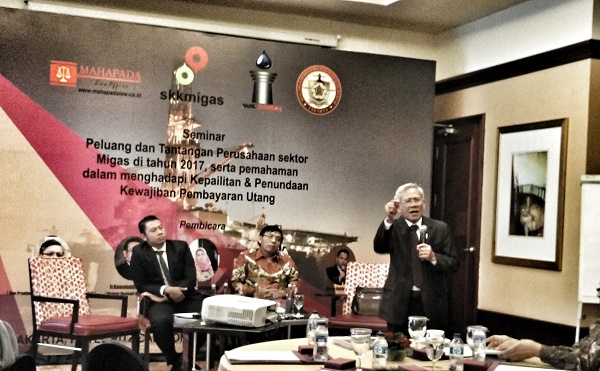 Direktur Eksekutif Guspenmigas, Kamaludin Hasyim saat berbicara di hadapan peserta seminar . Foto: DAN
