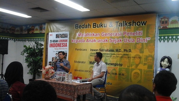 talkshow dan diskusi buku 25 Kisah Ilmuwan Indonesia yang Mendunia di Depok, Minggu (14/5). Foto: MYS