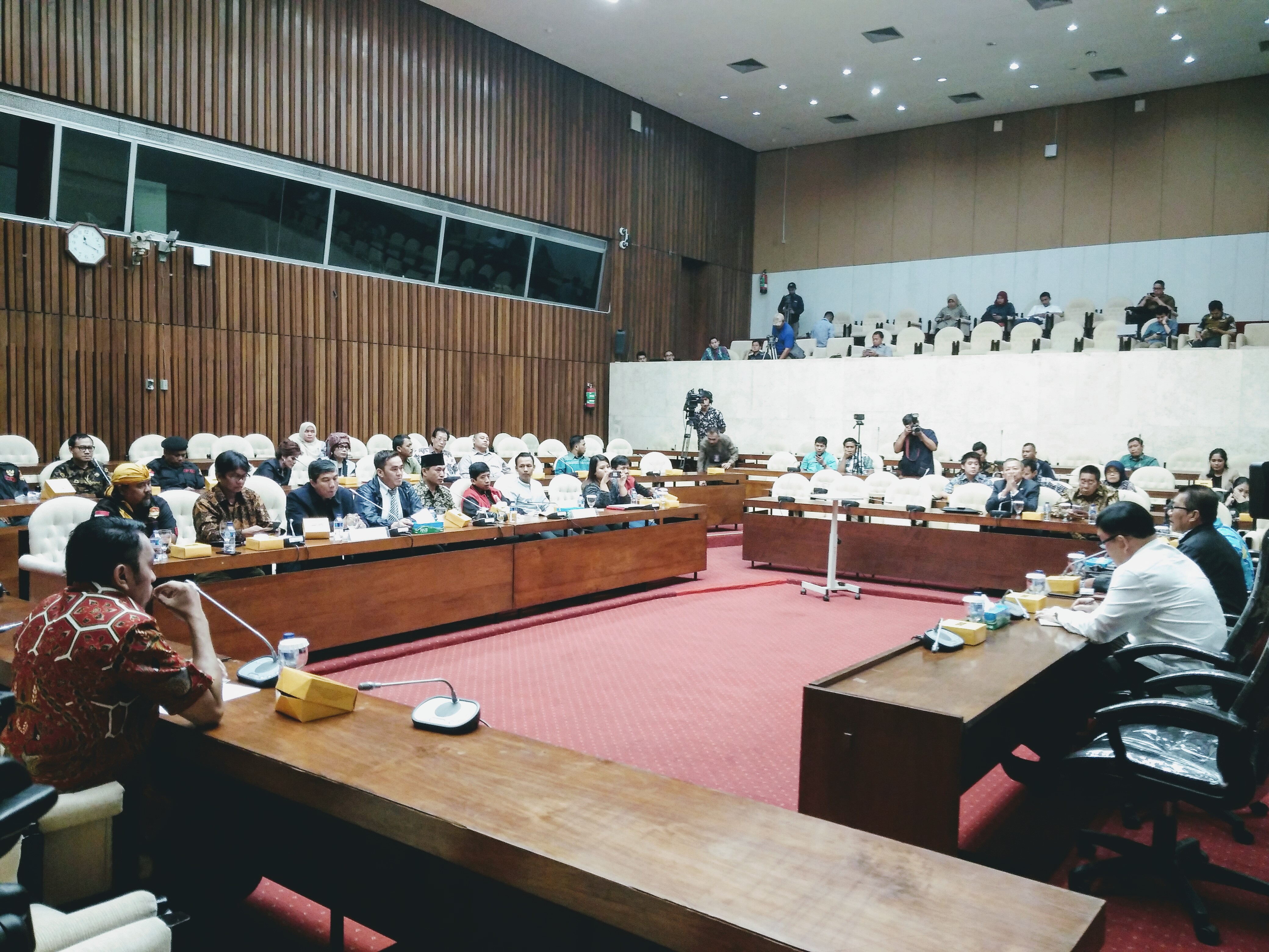 Rapat dengar pendapat umum Pansus Angket KPK dengan Pengurus Pusat  Pemuda Muhammadiyah dan Aliansi Pemuda Cinta Indonesia di Gedung DPR, Jumat (14/7). Foto: RFQ