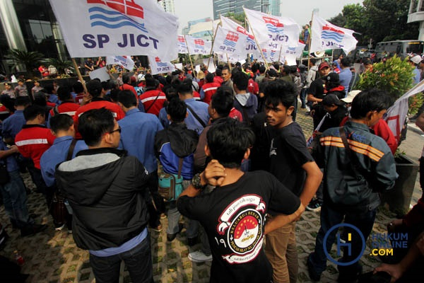 Demo Ratusan Pegawai JICT DI KPK 4 (002).jpg