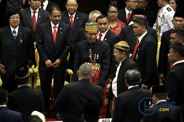 Sidang MPR DPR JokowiJK Kenakan Baju Adat 2.JPG