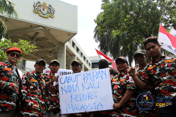 Demo Laskar Merah Putih depan kedubes malaysia 3.JPG