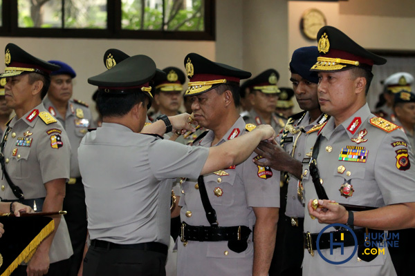Kapolri Jenderal Pol Tito Karnavian memimpin upacara serah terima jabatan sekaligus pelantikan lima Kapolda dan kenaikan pangkat 11 Pati Polri.