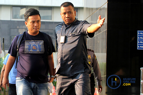 Hendra Kurniawan Panitera PN Bengkulu Ditangkap KPK 3.JPG