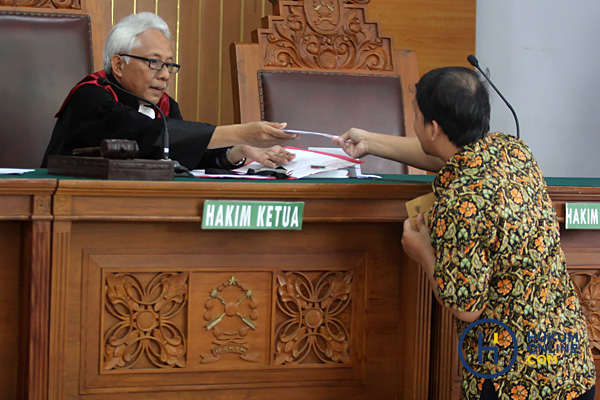 Hakim Cepi Iskandar memimpin sidang praperadilan yang diajukan Ketua DPR Setya Novanto. Foto: RES