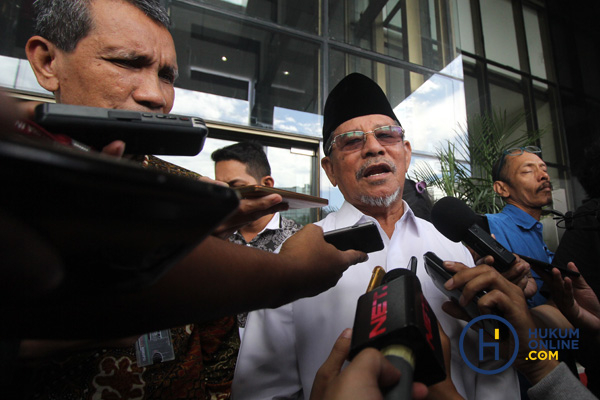 Gubernur Maluku Utara Sambangi KPK 2.JPG