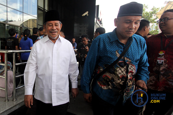 Gubernur Maluku Utara Sambangi KPK 5.JPG
