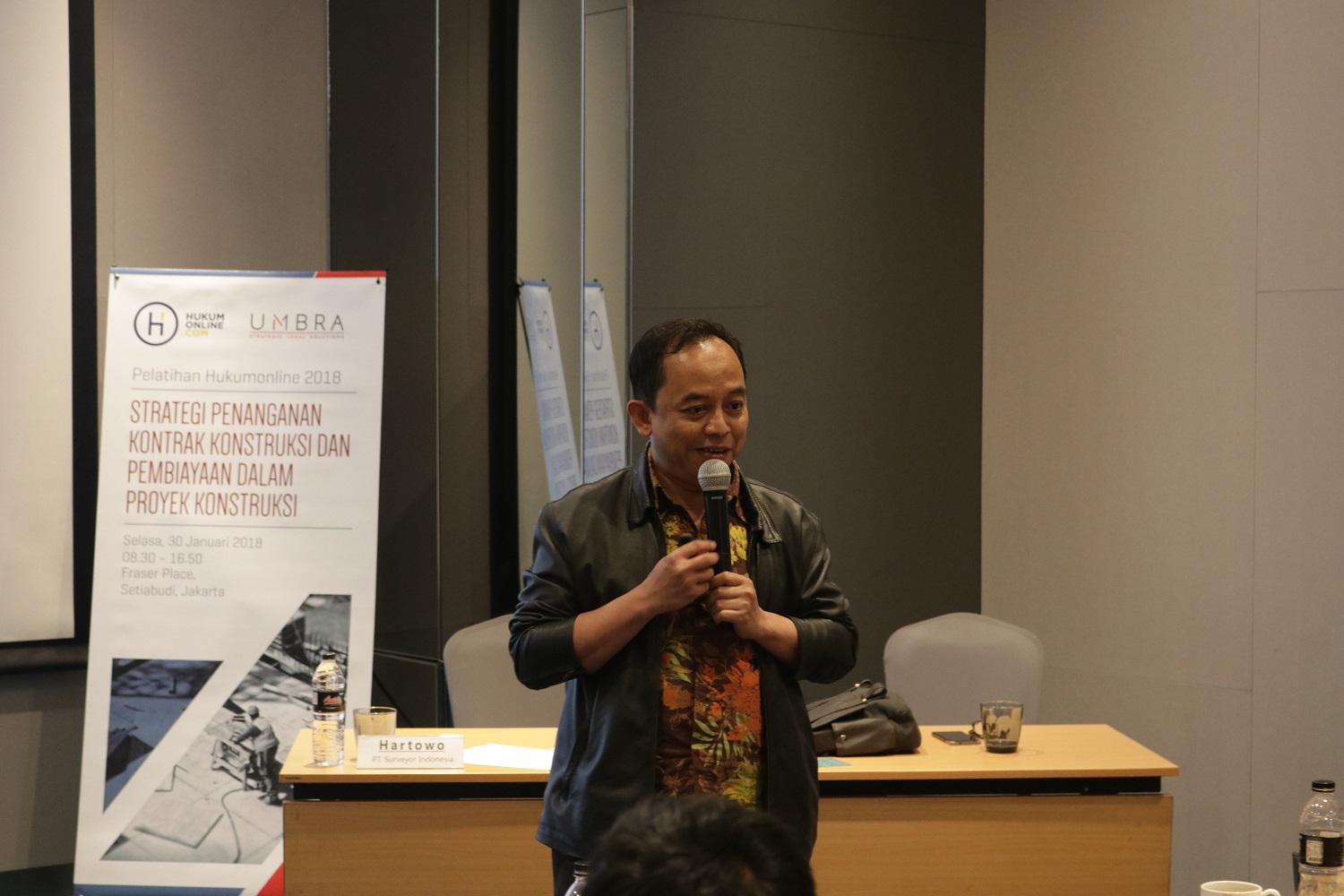 Bapak Hartowo, Operational & Marketing Manager dari PT. Surveyor Indonesia (PTSI) dalam Pelatihan Hukumonline 2018, Selasa (30/18). Foto: Event & Training Hukumonline