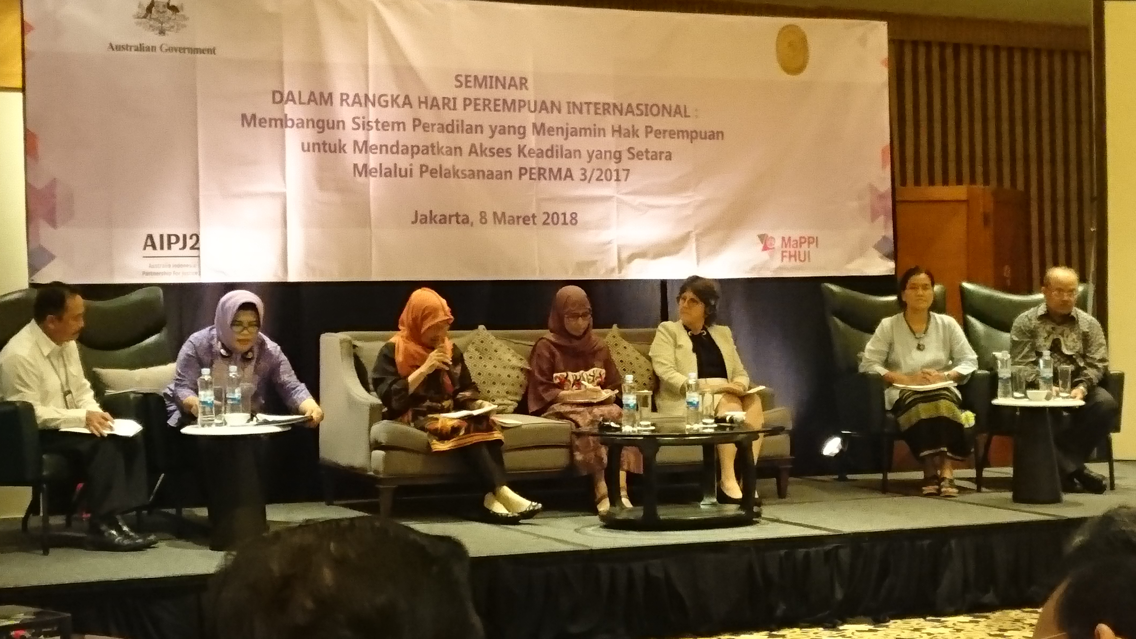 Seminar Perma Pedoman Mengadili Perkara Perempuan Berhadapan dengan Hukum yang diselenggarakan MA bersama AIPJ dan MaPPI FHUI di Jakarta, Kamis (8/3). Foto: AID  