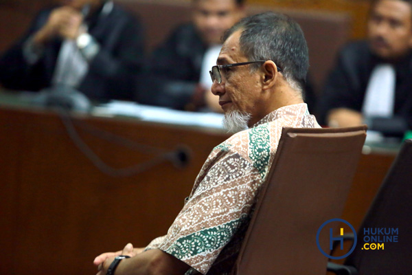Mantan pejabat Badan Keamanan Laut RI (Bakamla) Nofel Hasan saat menjalani sidang perdana di Pengadilan Tipikor Jakarta, Rabu (3/1) lalu. Foto: RES
