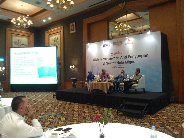 Seminar bertemakan â€œSistem Manajemen Anti Penyuapan di Sektor Hulu Migasâ€ di Hotel Aryaduta Jakarta, Selasa (27/3). Foto: CR-26 