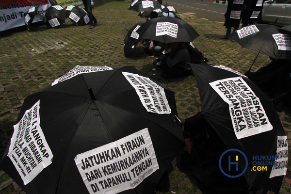 Aksi Tuntut KPK Tangkap Pelaku Suap Akil Mochtar 3.JPG