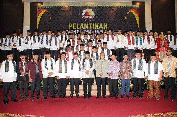 Pelantikan Dewan Pimpinan Wilayah Gerakan Ekonomi dan Budaya Minang (Gebu Minang) Provinsi Riau, masa Bakti 2018-2023. Foto: Humas MPR