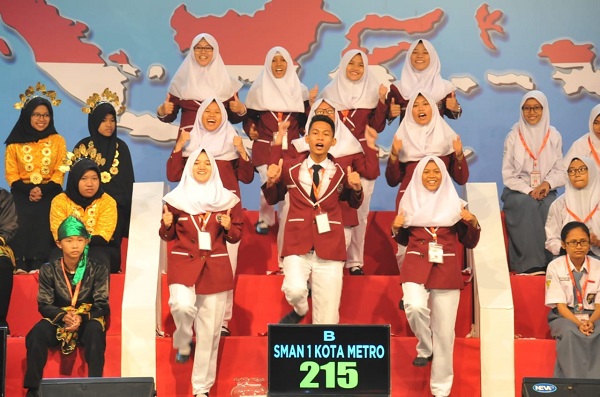 SMAN I Kota Metro Lampung menjuarai LCC MPR 2018. Foto: Humas MPR