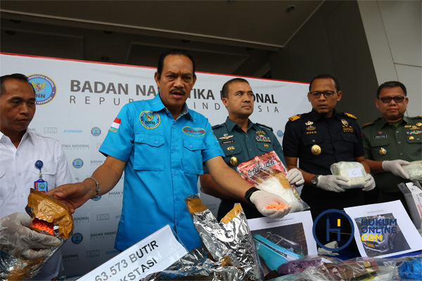BNN Ungkap Penyelundupan 14,6 Kg Sabu dan Puluhan Ribu Ekstasi Malaysia 5.JPG