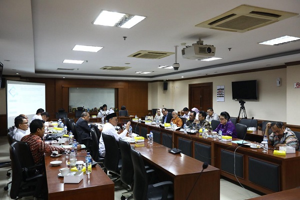 Suasana rapat dengar pendapat tentang RUU Pesantren dan Pendidikan Keagamaan di Gedung DPD, Selasa (29/1). Foto: RFQ