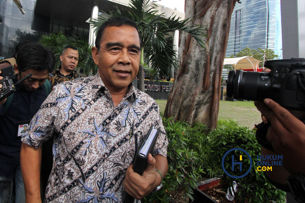 Ketua KONI Diperiksa KPK 6.JPG