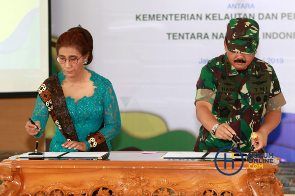 Pengamanan Sektor Kelautan, Menteri Susi Teken MoU dengan Panglima TNI 2.JPG