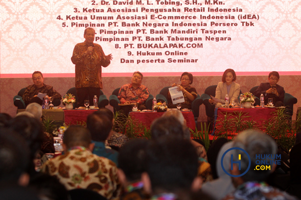 Acara seminar nasional yang juga memperingati HUT ke-66 Ikatan Hakim Indonesia (IKAHI) di Hotel Mercure, Ancol, Jakarta Utara. Rabu (20/3). Foto: RES