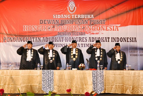 Mengubah Tradisi Lama Dunia Advokat Indonesia