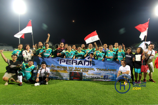 Tim sepak bola Peradi FC saat mengikuti Asia Lawyers Cup 2019 di Bangkok, Thailand. Foto: RES