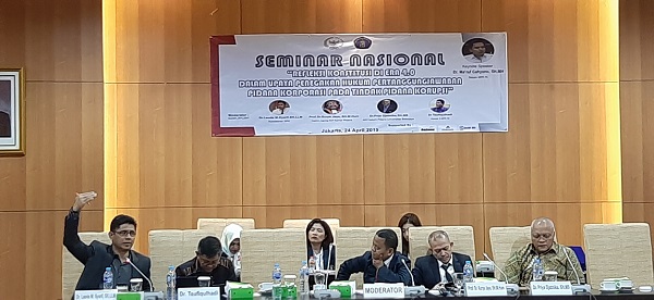 Para narasumber dalam Seminar Nasional bertajuk 'Refleksi Konstitusi di Era 4.0 dalam Upaya Penegakkan Hukum Pertanggungjawaban Pidana Korporasi pada Tindak Pidana Korupsi' di Jakarta, Rabu (24/4) lalu. 