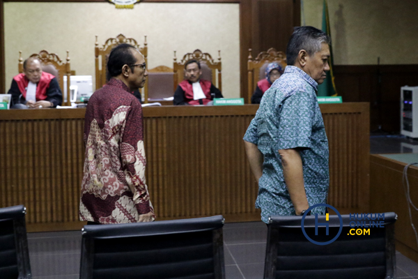 Iswahyu Widodo dan Irwan di Pengadilan Tipikor Jakarta. Foto: RES