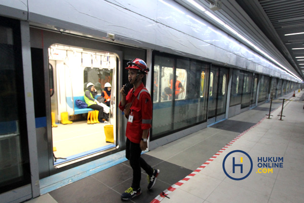 Salah satu moda transportasi di Jakarta, Mass Rapid Transit (MRT). Foto: RES