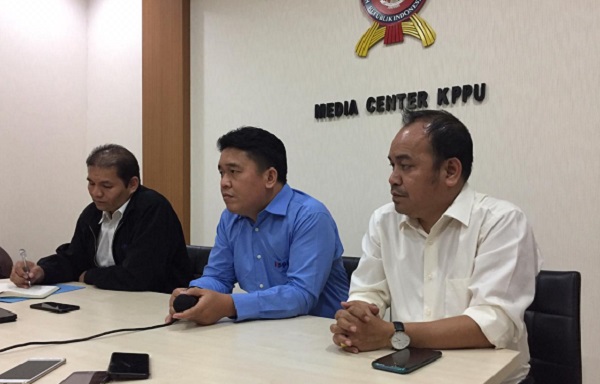 Jumpa pers KPPU terkait agenda pemanggilan Meneg BUMN Rini Soemarno soal kasus rangkap jabatan direktur Garuda. Foto: HMQ