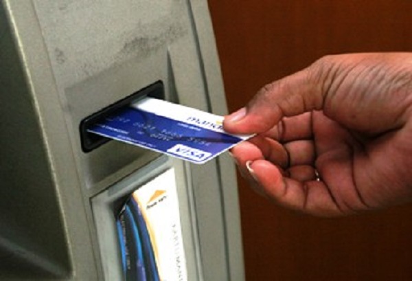 Ilustrasi ATM Bank Mandiri. Foto: Dok HOL/SGP