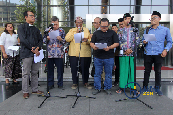 Aksi Tokoh Lintas Agama Tolak Revisi UU KPK 4.JPG