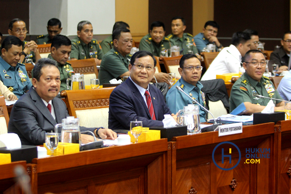 Menhan Prabowo Raker Perdana dengan Komisi I DPR 4.JPG