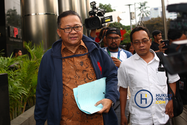KPK Periksa Dirut PTPN IX Iryanto Hutagaol Terkait Suap Distribusi Gula 2.JPG