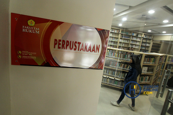 Menyambangi Perpustakaan Saleh Adiwinata, Fakultas Hukum Universitas Pasundan 