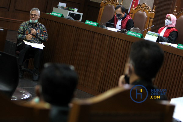 Ketua KPU RI Arief Budiman Bersaksi di Tipikor 3 .JPG