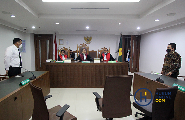 Mejelis Hakim Tunda Pengesahan PKPU KCN 4.JPG