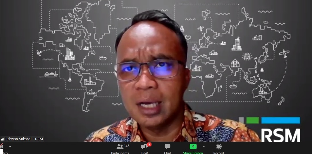 Bapak Ichwan Sukardi, S.H., LL.M, MBA., selaku Managing Partner Tax di RSM Indonesia., dalam Webinar 