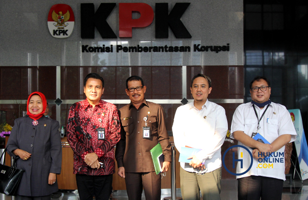 Komisi Kejaksaan Sambangi KPK 3.JPG