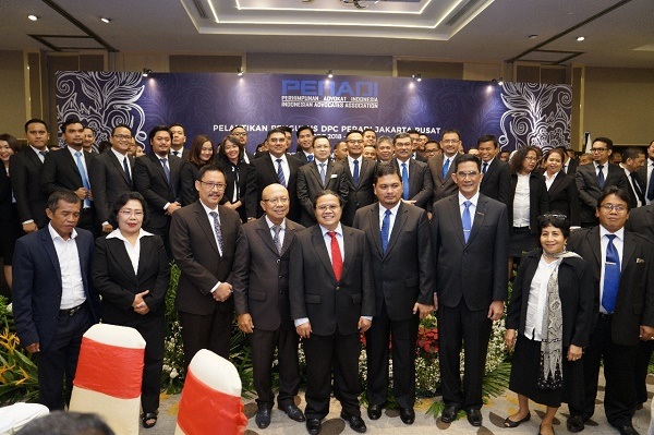 Para pengurus DPN Peradi saat melantik pengurus DPC Peradi Jakarta Pusat pada 2018 silam.