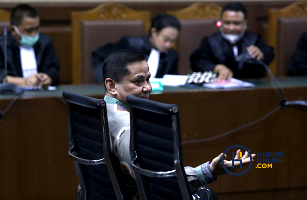 SIDANG DAKWAAN NAPOLEON BONAPARTE 5.JPG