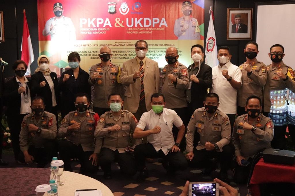 Pembukaan PKPA dan UKDPA hasil kerja sama KAI dengan Polda Metro Jaya dan FH Universitas Esa Unggul. Foto: istimewa.