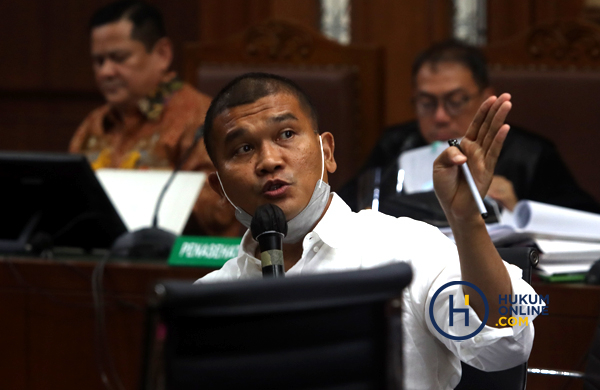 Penyidik Polri Bersaksi Disidang Napoleon 4.JPG